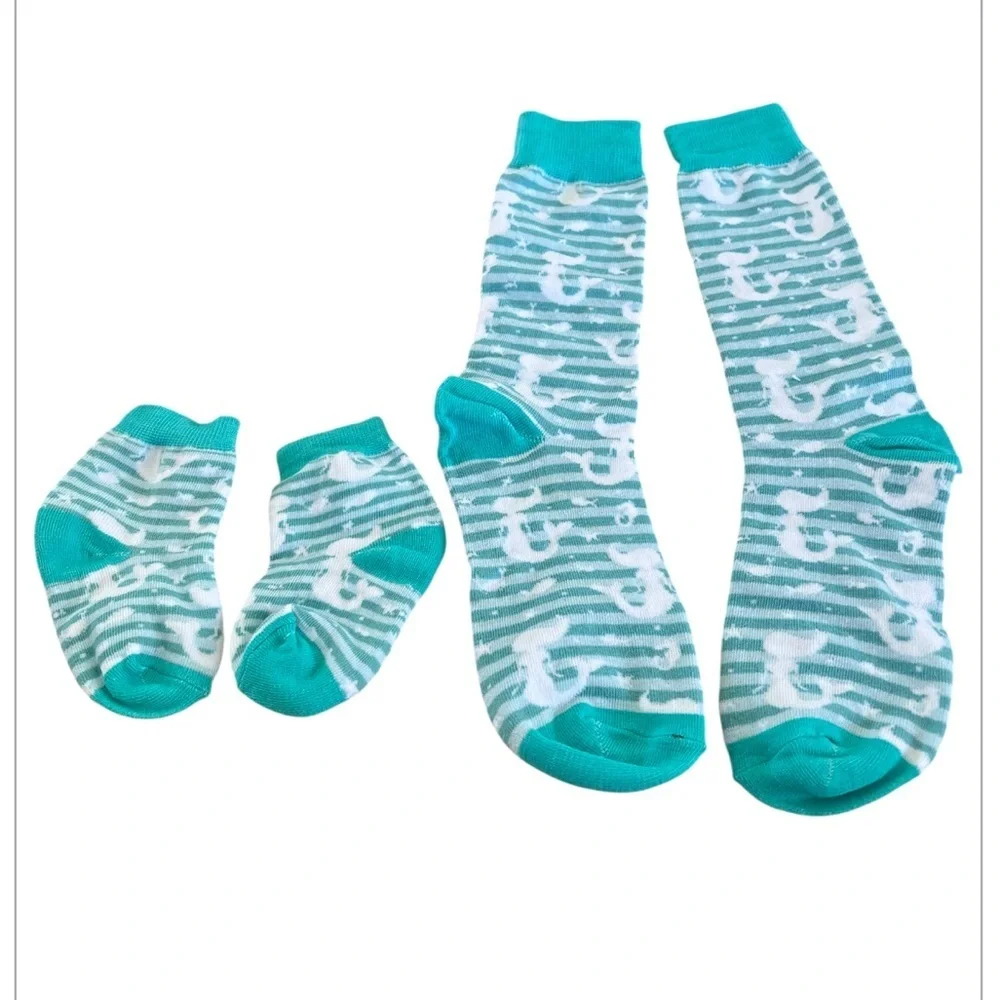 NWT- BELLAS MOMMY & LIL’ SWEETHEART Aqua Striped MERMAID Socks 2 PAIRS
